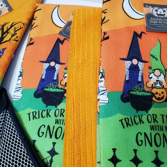 Halloween Gnome Kitchen Set of 5 Towels Mitt, Trick or Treating with Gnomies NEW - Picture 4 of 6